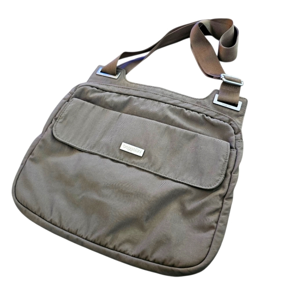 Baggallini Hailey Gray / Taupe Crossbody Adjustable Strap Bag